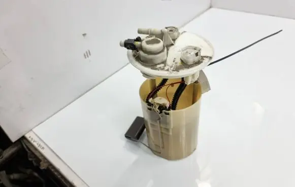 Toyota Corolla E120 E130 In-tank fuel pump 77010-02040