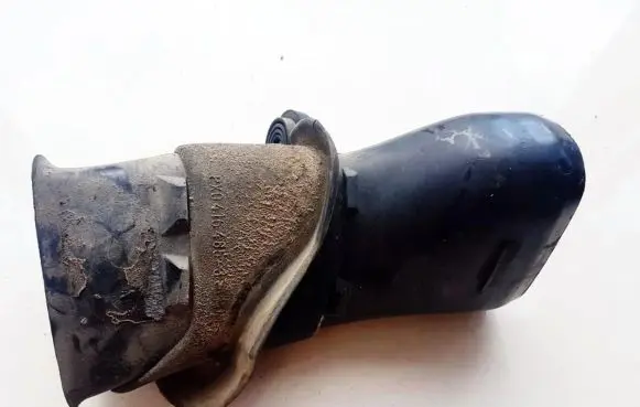 Audi A3 S3 8L Air intake hose/pipe 8L0129604B PX0446051