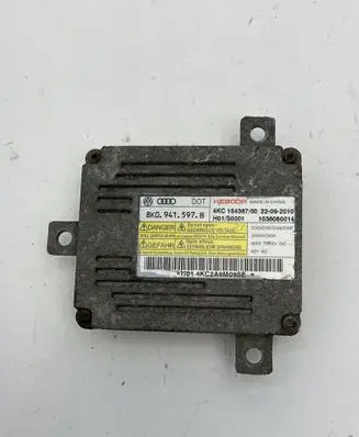 Volkswagen PASSAT B7 Headlight ballast module Xenon 8K0941597B