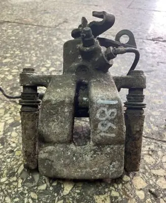 Renault Megane II Rear brake caliper