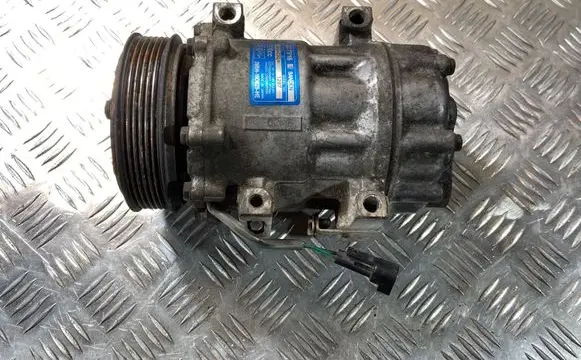 Volvo V50 Air conditioning (A/C) compressor (pump) 3M5H19D629HE