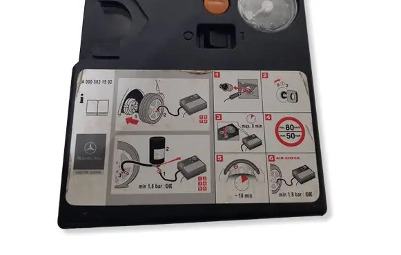 Mercedes-Benz CLS C219 Tire air pump compressor A0005831502