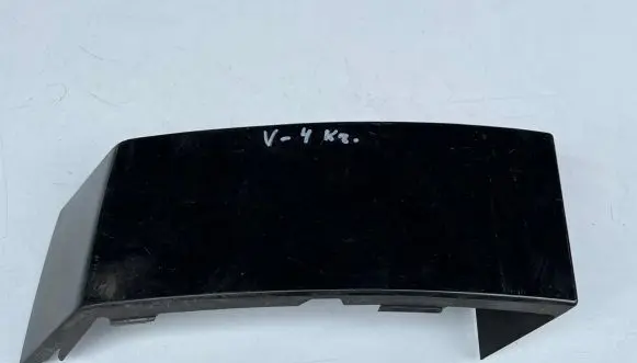 Volvo XC90 Rear/tail light trim molding 8620819 1125