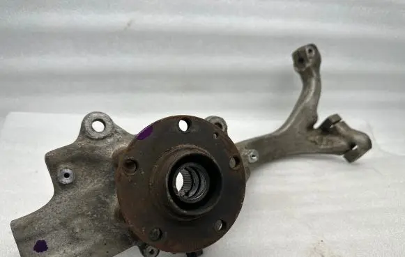 Audi A6 S6 C6 4F Front wheel hub spindle knuckle 4F0407242E R4F0258