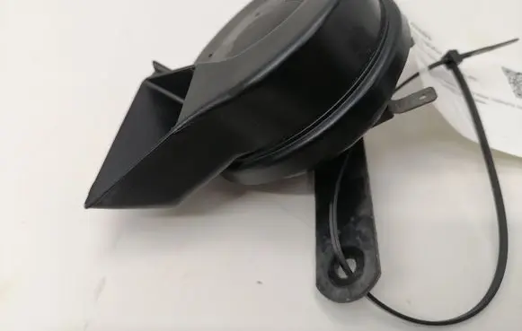 Mercedes-Benz C W203 Horn signal A28657625 007728 000233