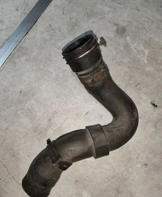 Audi A6 S6 C6 4F Engine coolant pipe/hose 3B0122291
