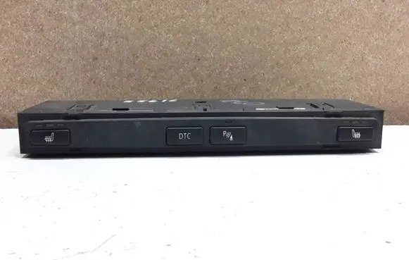 BMW 5 E60 E61 Seat heating switch 6985751