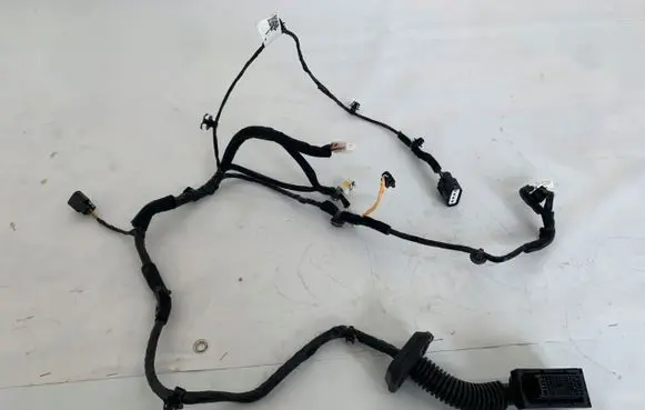 Hyundai i20 (BC3 BI3) EUR ISO radio connector 