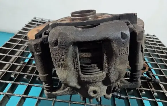 Renault Trafic III (X82) Front brake caliper IMPRK1545727