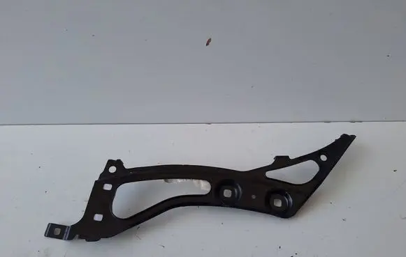 BMW 2 F45 Fender mounting bracket 7408657