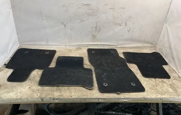Alfa Romeo Stelvio Car floor mat set 156126231