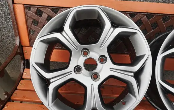 Ford Ecosport R17 alloy rim 
