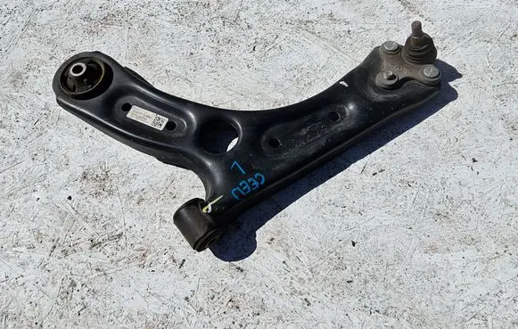 KIA Ceed Front control arm 54500G4AA0