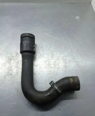 Audi A4 S4 B7 8E 8H Engine coolant pipe/hose 8e0121101aa