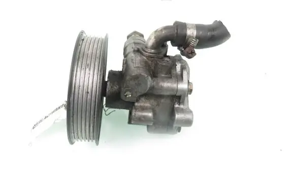 Seat Alhambra (Mk1) Power steering pump 98VW3A674AA