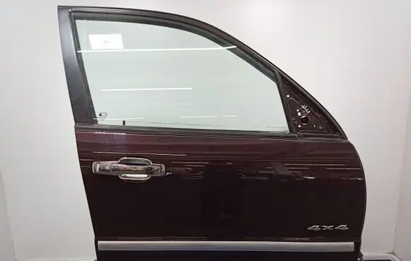 SsangYong Rexton Front door