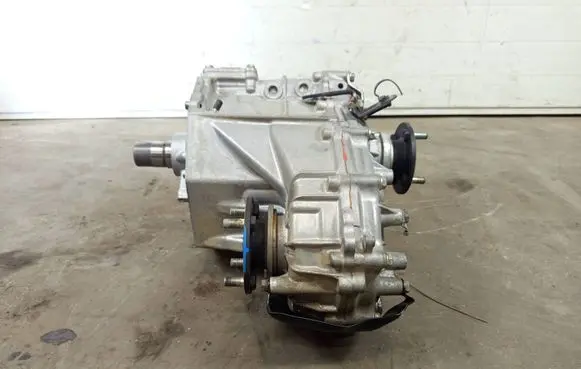 Gearbox transfer box case