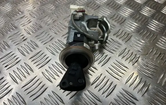 Subaru Impreza III Ignition lock