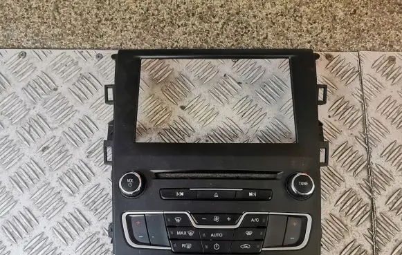 Ford Mondeo MK V Climate control unit FS7T18E245ACE
