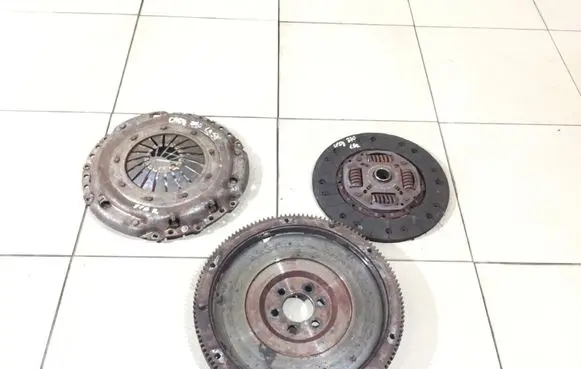 Volkswagen Caddy Clutch set kit 038141032