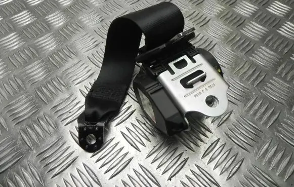 Skoda Rapid (NH) Front seatbelt 5JJ857447A M2188