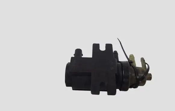 Mercedes-Benz E W212 Turbo solenoid valve A0091533128