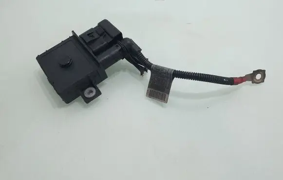 BMW 3 E90 E91 Glow plug pre-heat relay E2110022358 779490801