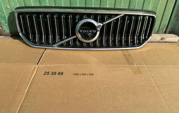 Volvo XC40 Front grill 31479417