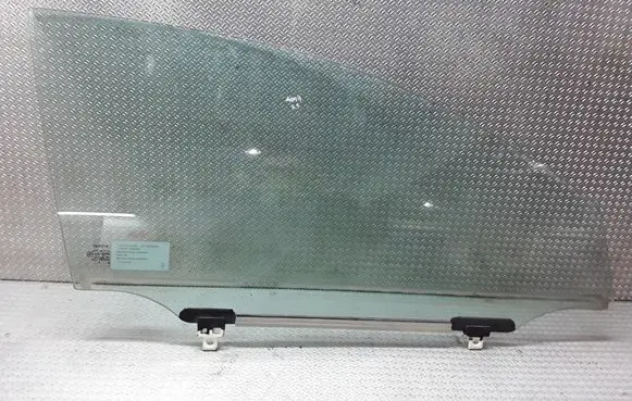 Toyota Avensis T250 Front door window glass four-door