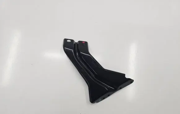 Audi A1 Fender mounting bracket 8X0821135A