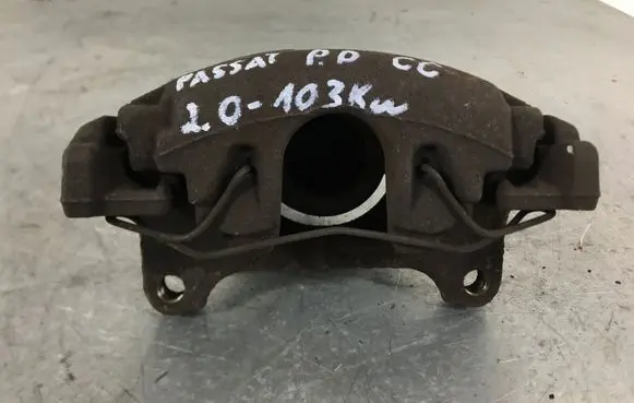 Volkswagen PASSAT CC Front brake caliper