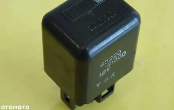 Hyundai Lantra I Other relay 95220-21300 9522021300