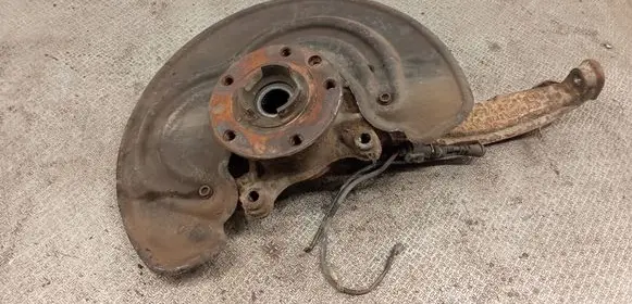 Audi Q7 4L Front wheel hub spindle knuckle 