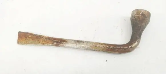 Opel Corsa D Wheel nut wrench 
