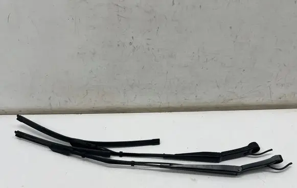 Opel Grandland X Windshield/front glass wiper blade 97036203