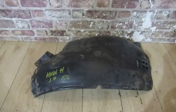 Opel Astra H Front arch 