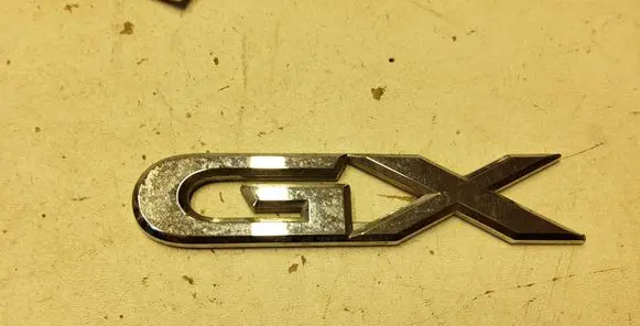 Toyota Land Cruiser (J120) Manufacturers badge/model letters 