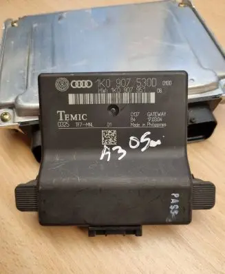 Audi A3 S3 8P Gateway control module 1K0907530D 1K0907951