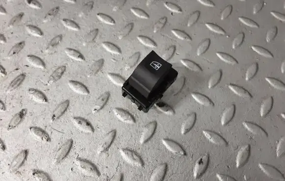 Dacia Sandero III Electric window control switch 254118439R 10521956