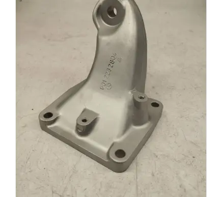 Mercedes-Benz E W124 Engine mounting bracket 6012232804 A6012232804