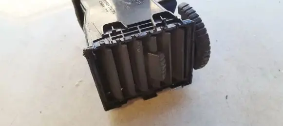 Dash center air vent grill