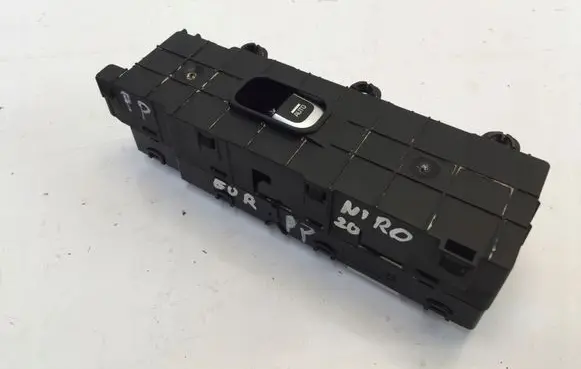 KIA Niro Electric window control switch 93575G5300
