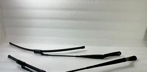 Ford Fiesta Front wiper blade arm H1BB17526BB H1BB17526AA