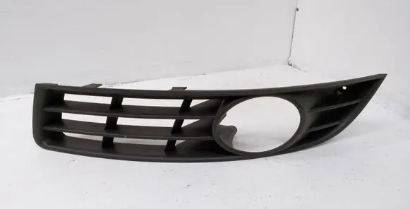 Volkswagen PASSAT B6 Front bumper lower grill 3C0853665A