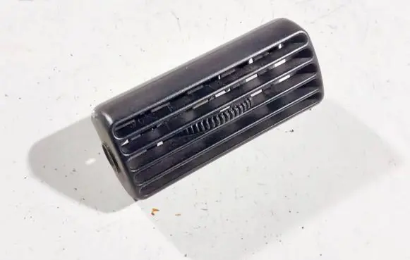 Mitsubishi Pajero Sport I Dash center air vent grill