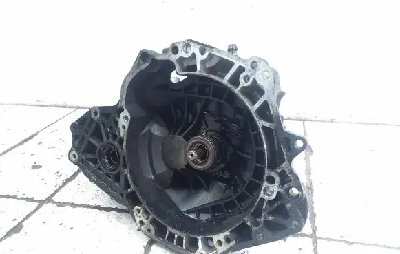 Opel Tigra B Manual 5 speed gearbox 2992510 20759 F17W355