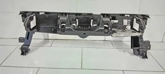 Peugeot 3008 I Radiator support slam panel