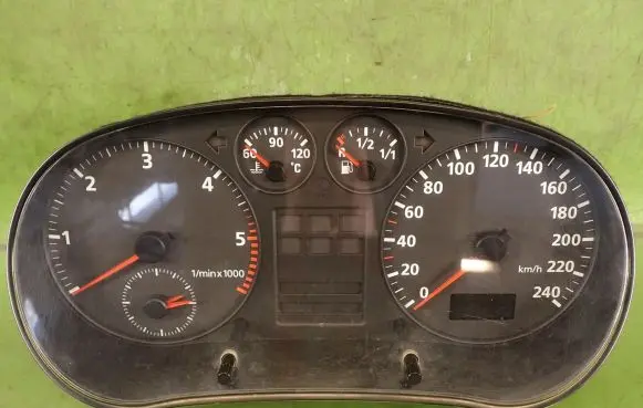 Audi A3 S3 8L Speedometer (instrument cluster) 8L0919860