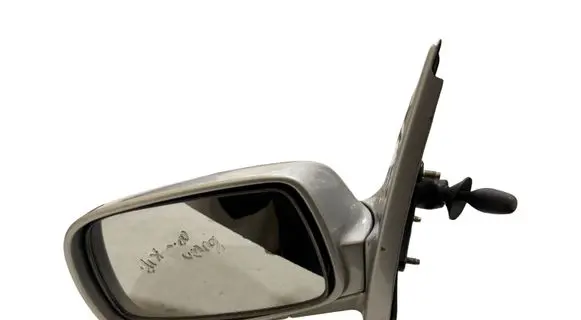 Toyota Yaris Manual wing mirror E13010399