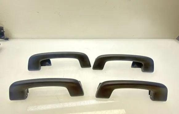 BMW 3 G20 G21 A set of handles for the ceiling 